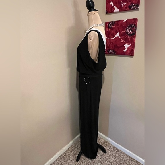 LAUREN RALPH LAUREN BLACK WITH IVORY V NECK WIDE LEG JUMPSUIT, size L (NO BELT) - Picture 5 of 10